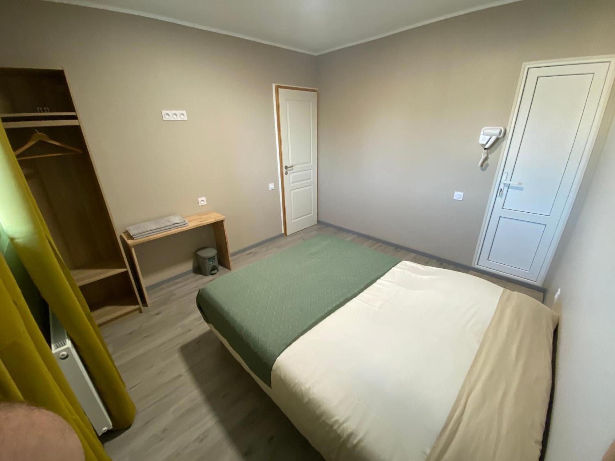 Bed and breakfast Maison Ok Riba Aeroport Merignac Extérieur photo